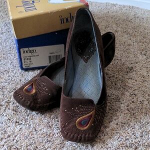 Indigo Brown Moccasins with Embroidered Detail